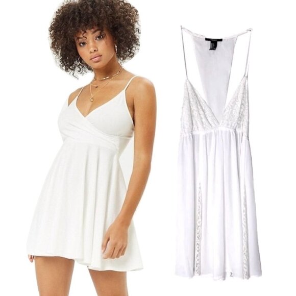 Forever 21 Dresses & Skirts - ❤️ 🆕 FOREVER 21 plunging lace mini skater Dress Size S